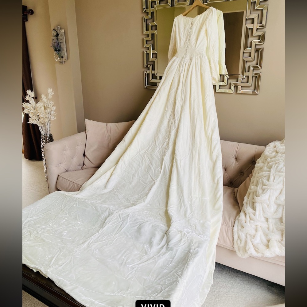 1950’s STUNNING HAND BEADED VELVET WEDDING DRESS! Size 2-4! Over 70 years old!❤️